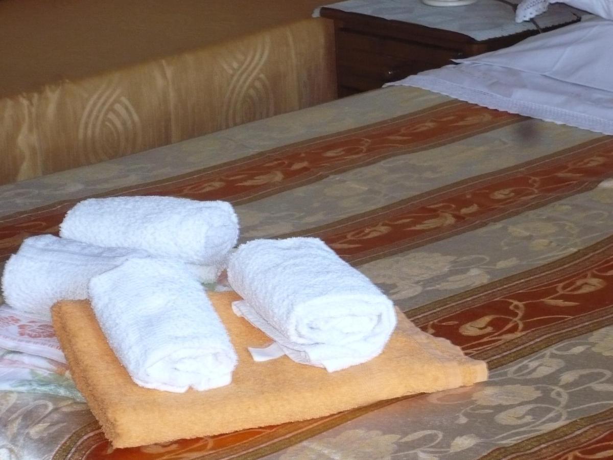 הוילה רג'לו Agriturismo La Ripa מראה חיצוני תמונה