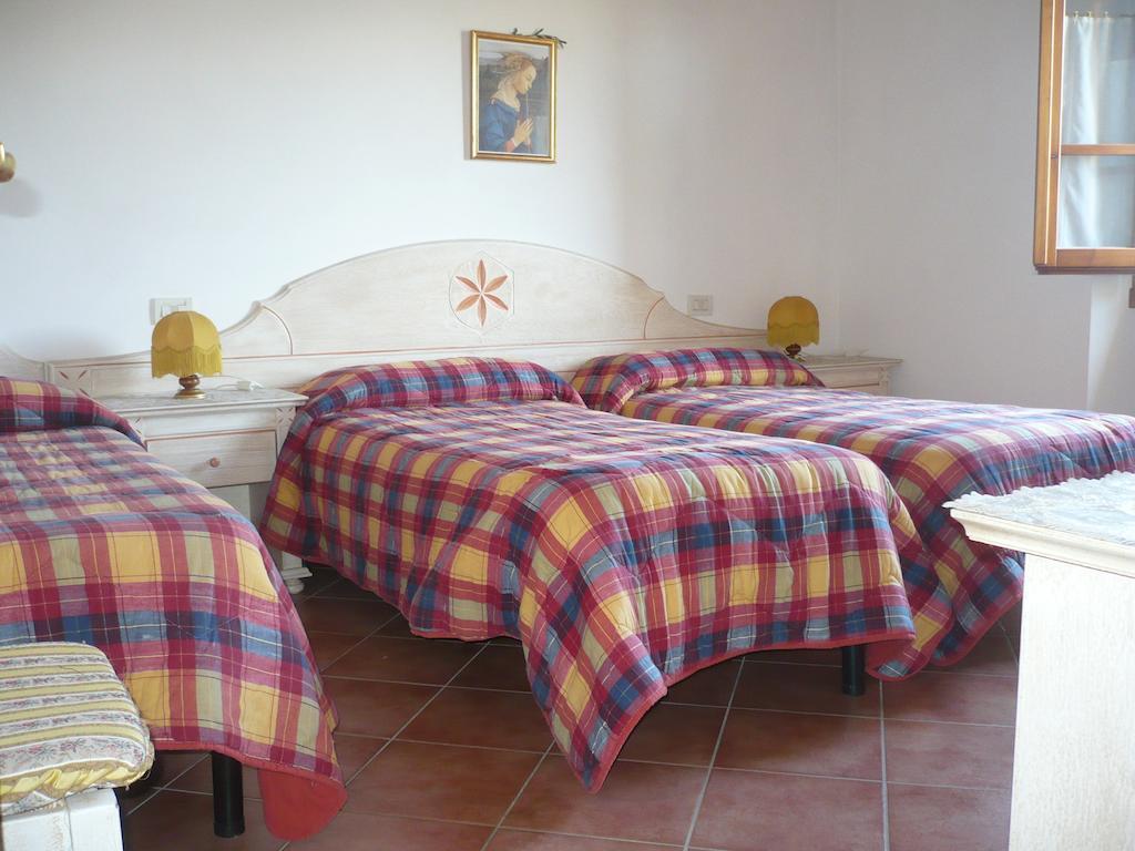 הוילה רג'לו Agriturismo La Ripa חדר תמונה